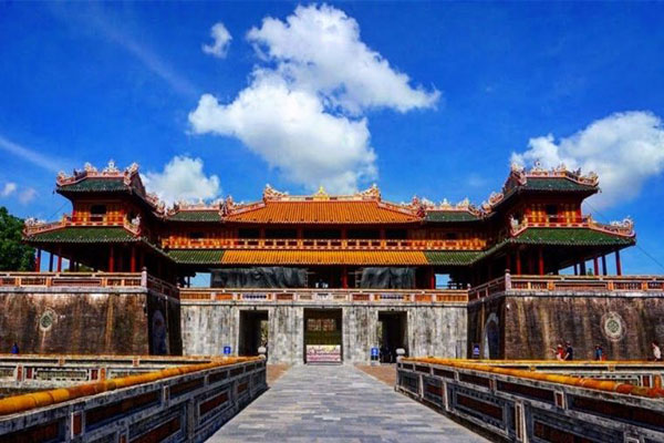 Du Hành Việt