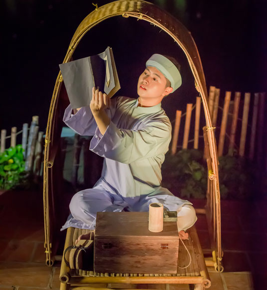 Du Hành Việt