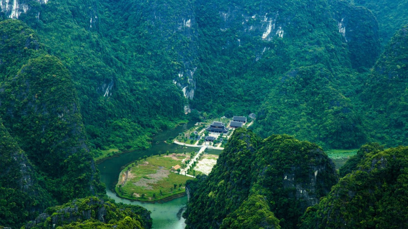 Du Hành Việt